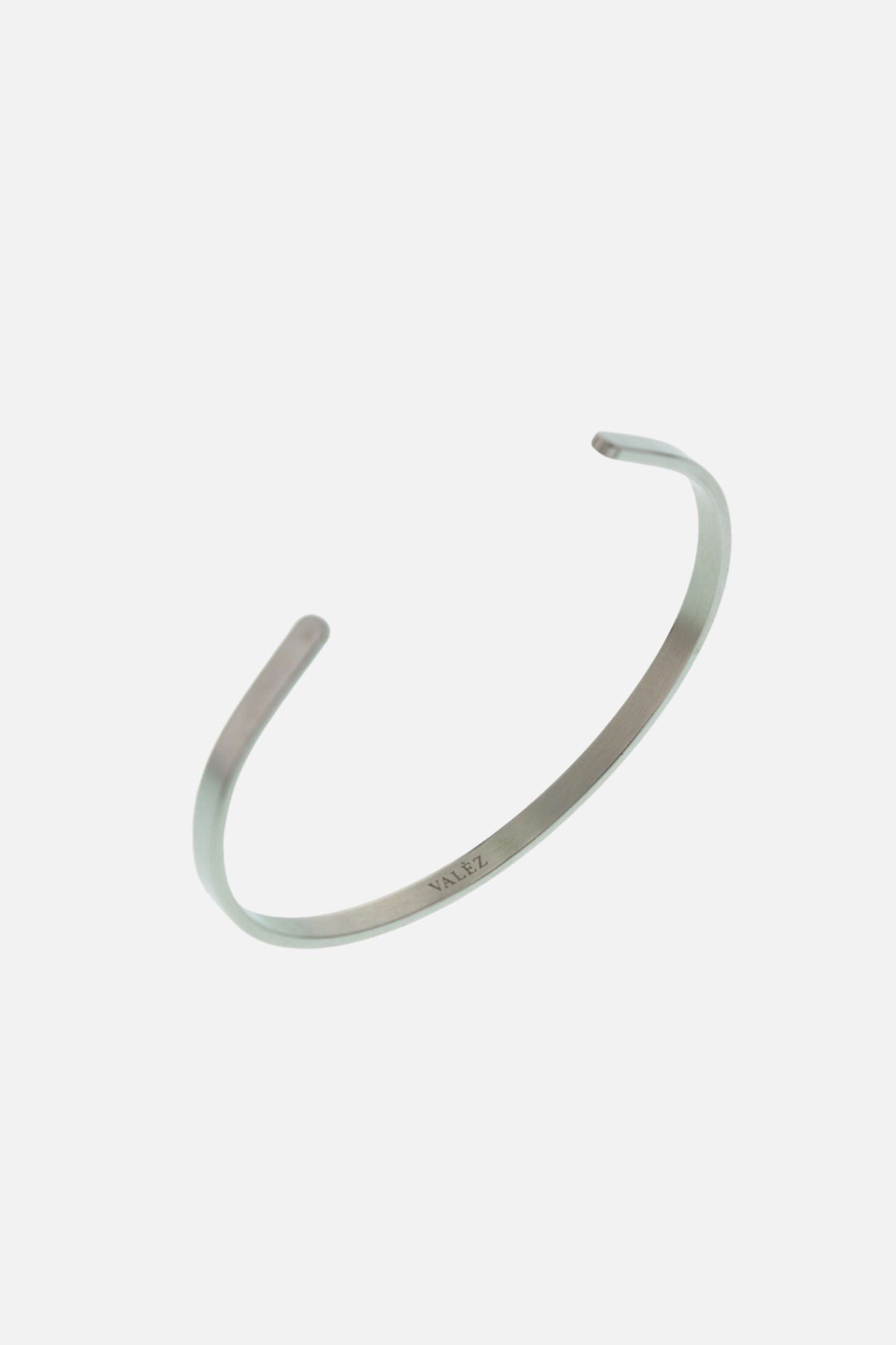 CUFF BRACELET
