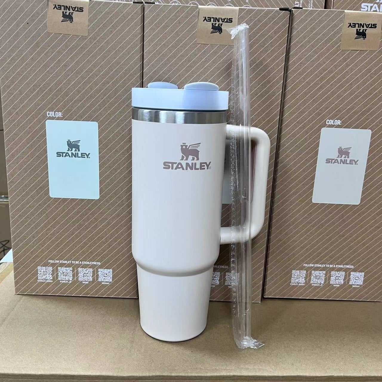 Stanley Becher mit Griff, Strohhalmdeckel, Edelstahl, 30 oz, vakuumisolierter Autobecher, doppelwandiger Thermobecher für unterwegs 